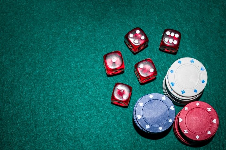 Aplikasi mobile cincinbet menampilkan permainan slot Mahjong Ways dan antarmuka sportsbook Liga 1
